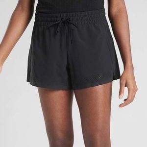 Athleta Baja shorts in black EUC!